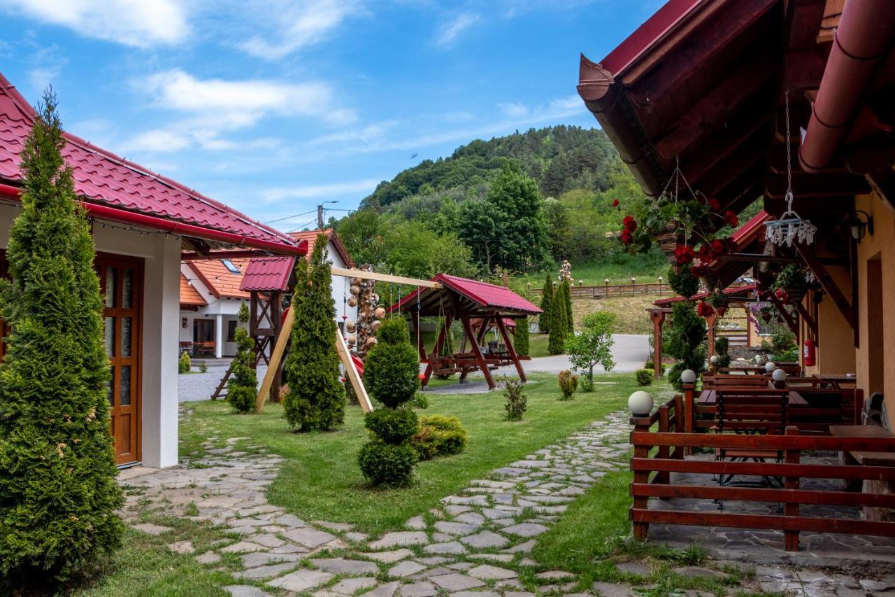 Patakmenti Panzio Spa Corund  Exterior photo