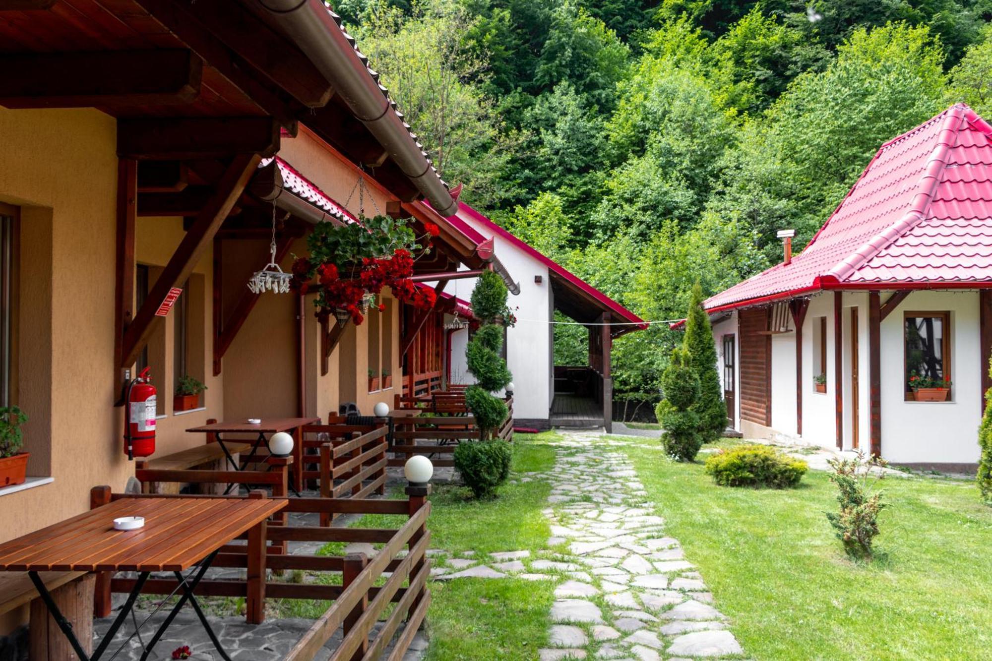 Patakmenti Panzio Spa Corund  Exterior photo
