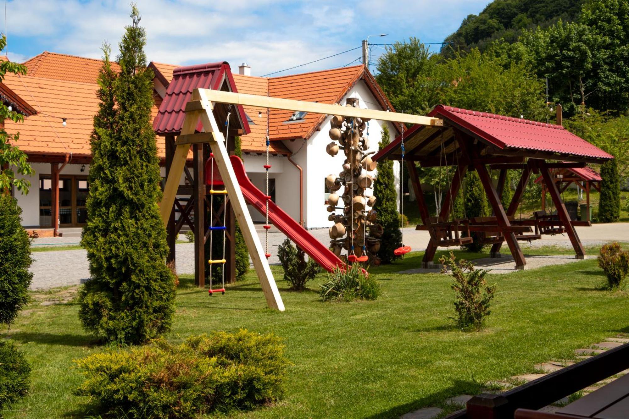 Patakmenti Panzio Spa Corund  Exterior photo